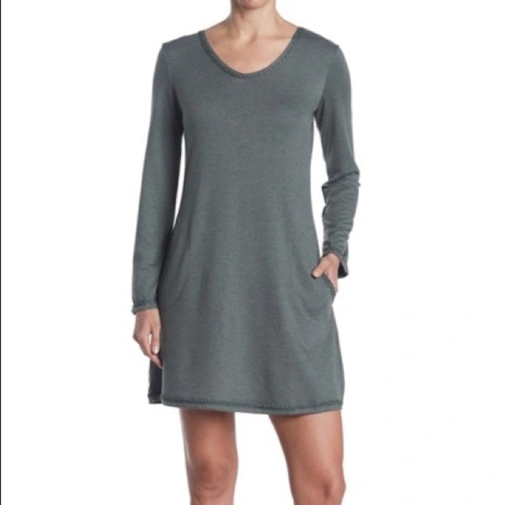Max Studio Topstitched Long Sleeve Sweater Dress